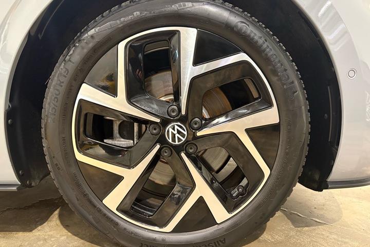 Grå VW ID.3 fra 2024
