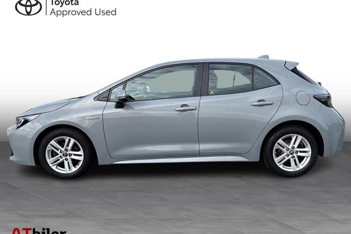 Grå Toyota Corolla fra 2019