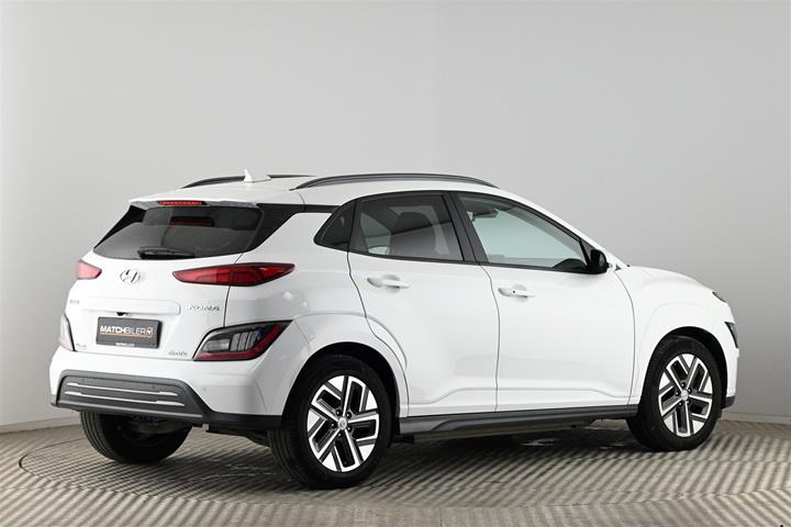 Hvid Hyundai Kona fra 2023