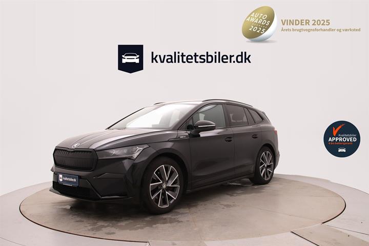 Sort Skoda Enyaq fra 2022 set udefra