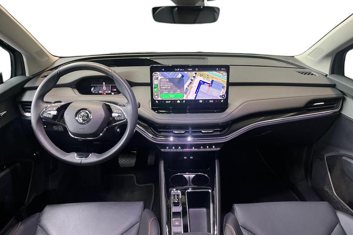 Grå Skoda Enyaq fra 2023