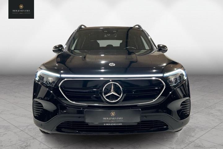 Sort Mercedes EQB250+ fra 2023