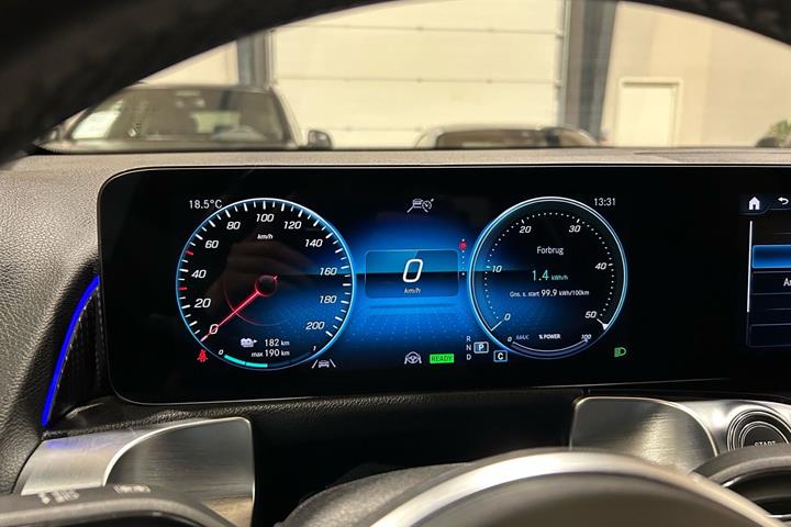 Sort Mercedes EQB250+ fra 2023