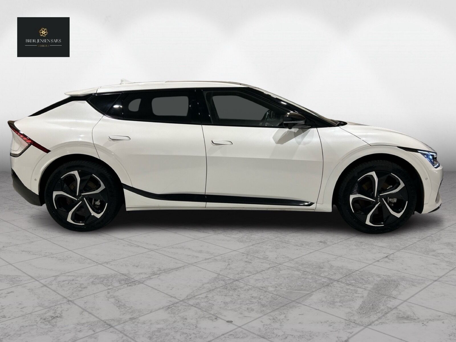 Hvid Kia EV6 fra 2024