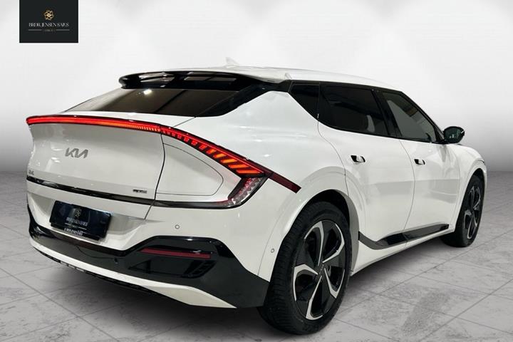 Hvid Kia EV6 fra 2024