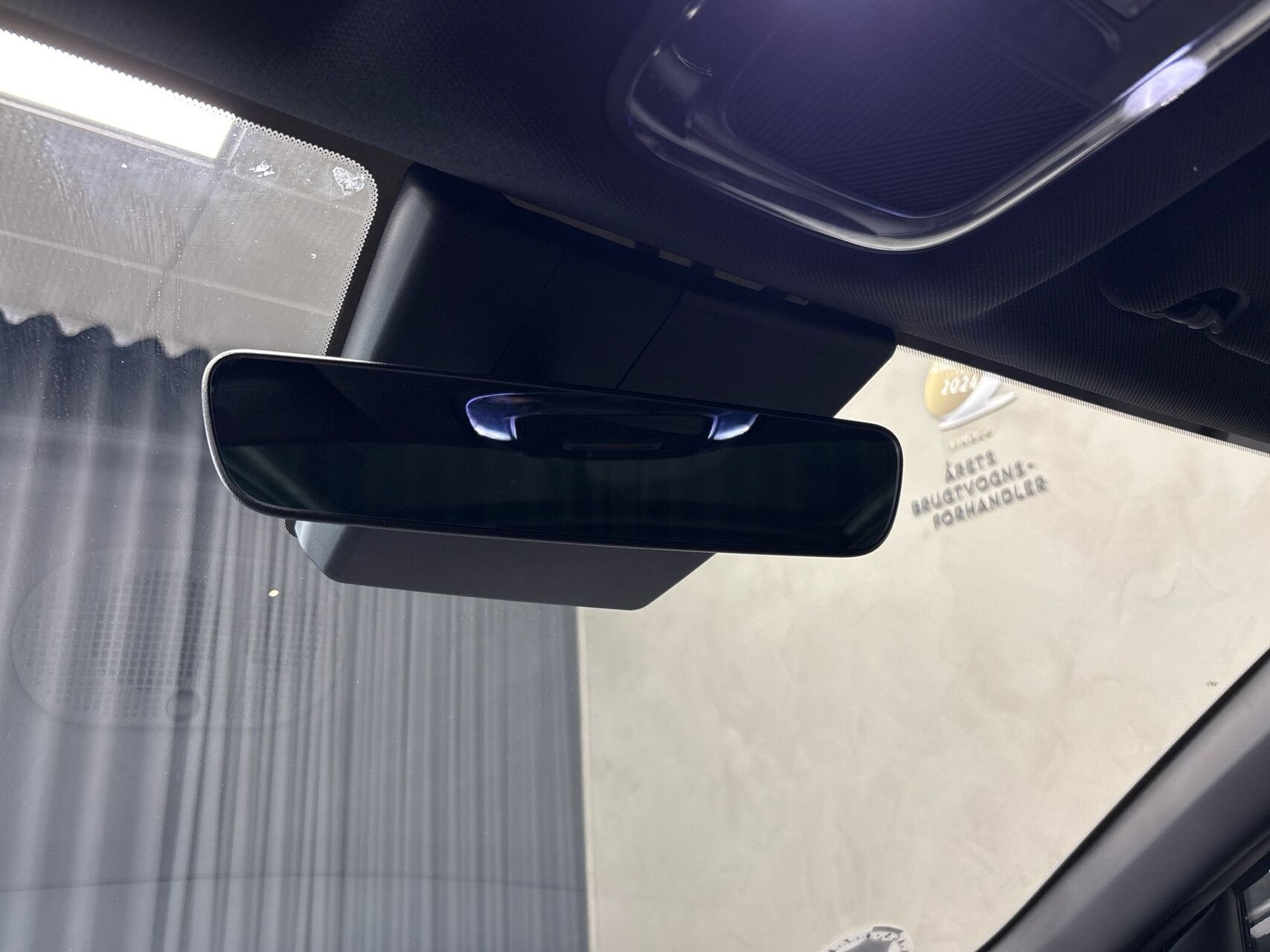 Grå Hyundai Ioniq 5 fra 2025