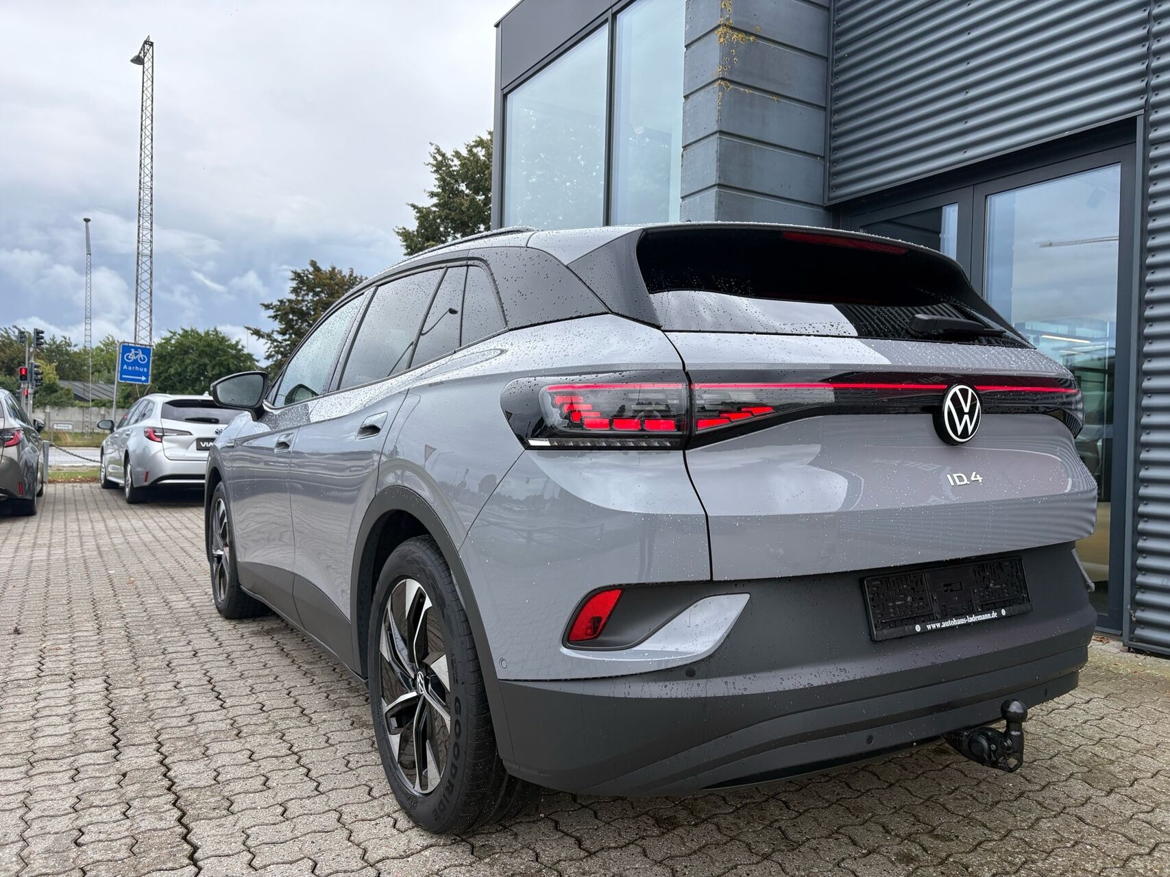 Grå VW ID.4 fra 2023