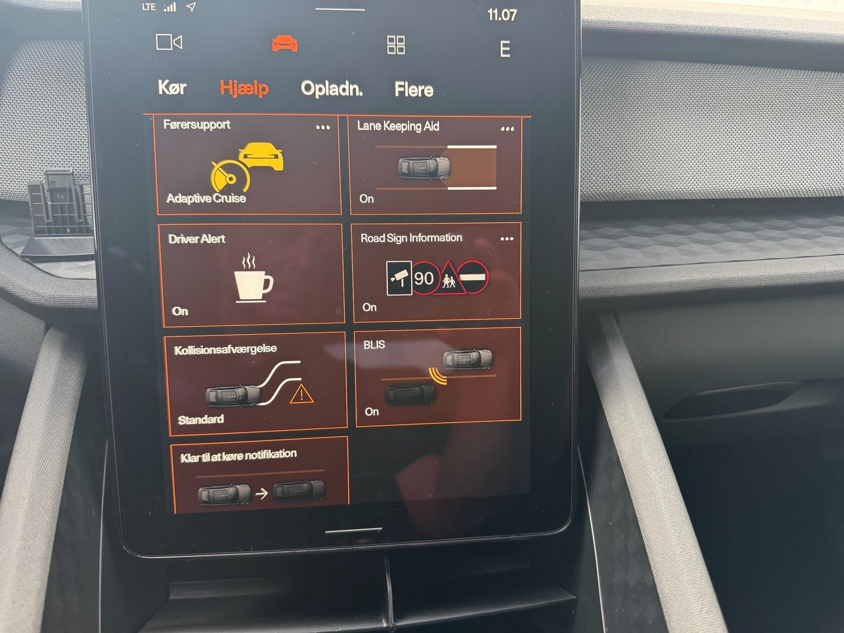 Hvid Polestar 2 fra 2023
