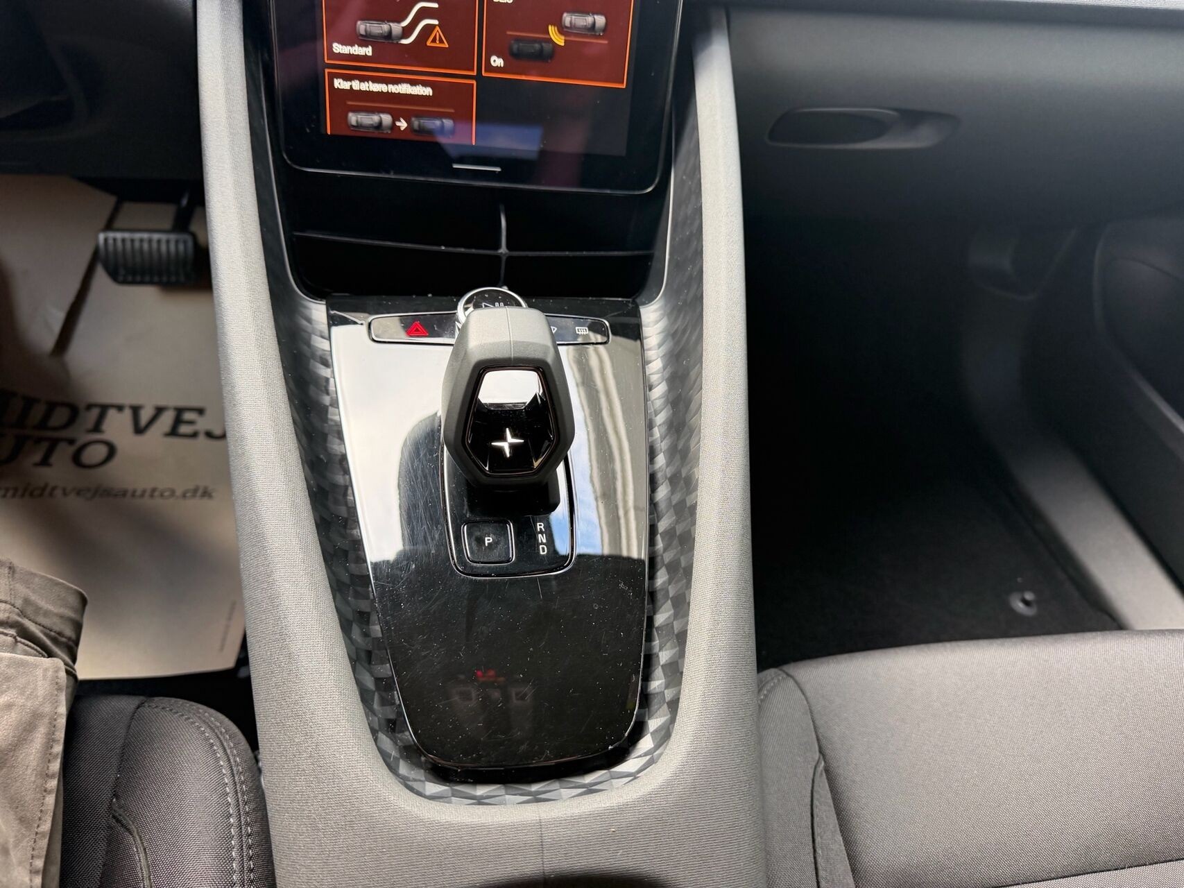 Hvid Polestar 2 fra 2023