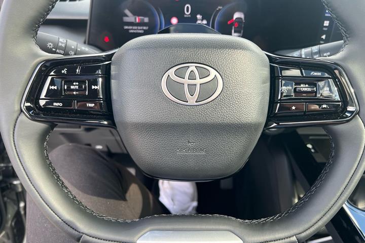 Grøn Toyota Urban Cruiser fra 2026