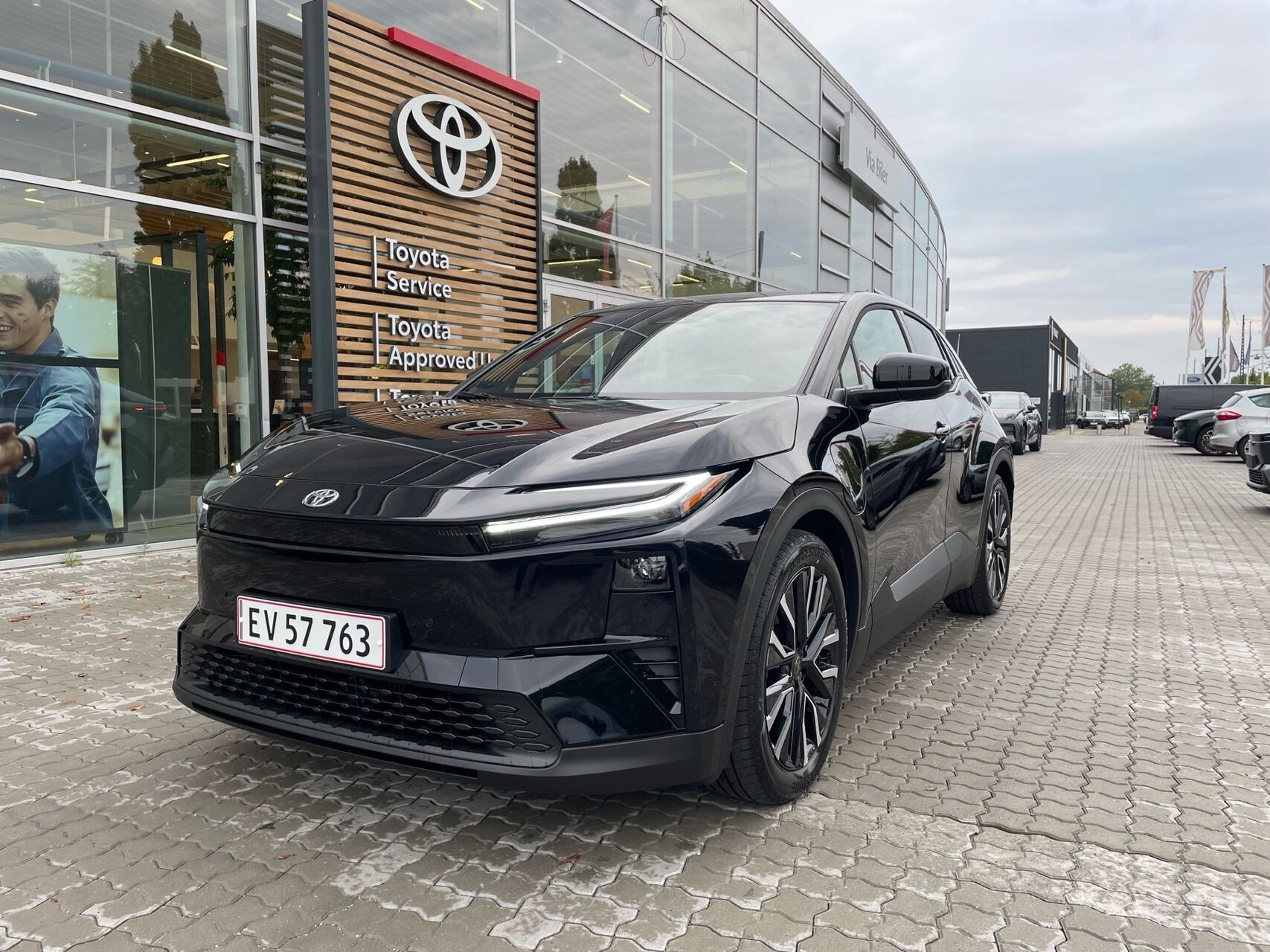 Toyota Toyota C-HR+ 165 kW (224 hk) aut. gear Active 20" Alufælge