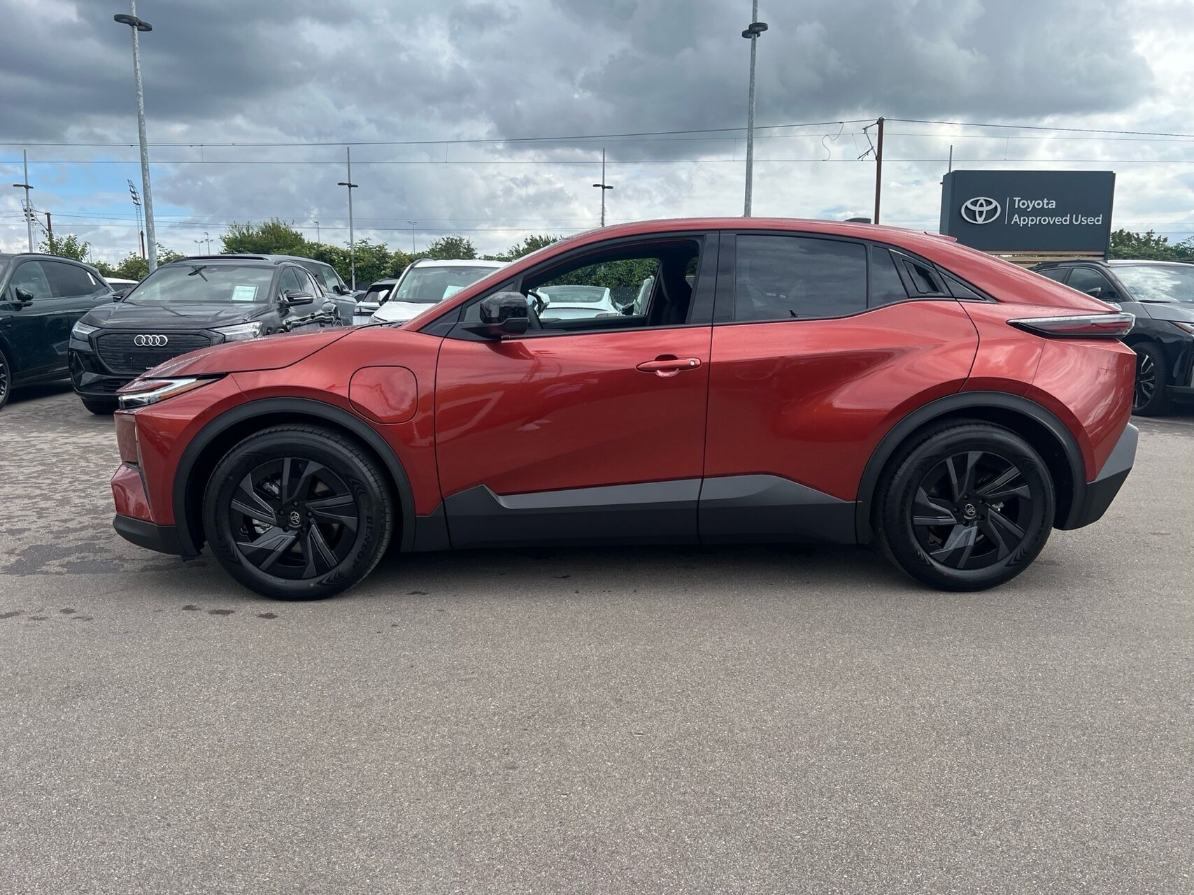undefined Toyota Toyota C-HR+ fra 2026