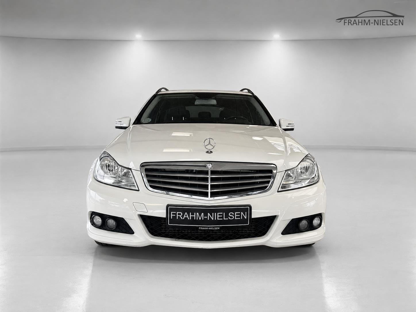 Hvid Mercedes C180 d fra 2012