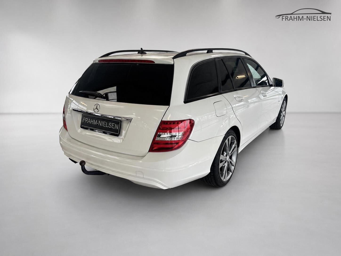 Hvid Mercedes C180 d fra 2012