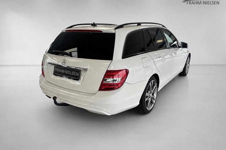 Hvid Mercedes C180 d fra 2012