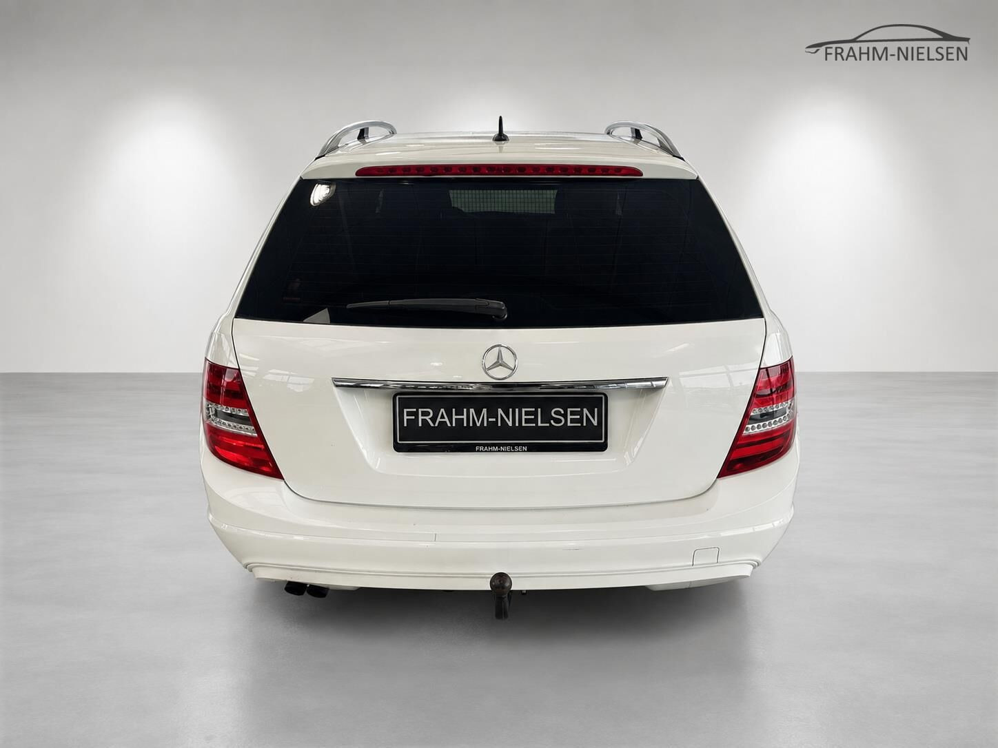 Hvid Mercedes C180 d fra 2012