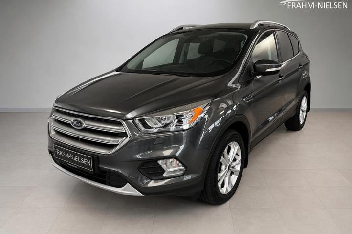 Grå Ford Kuga fra 2017