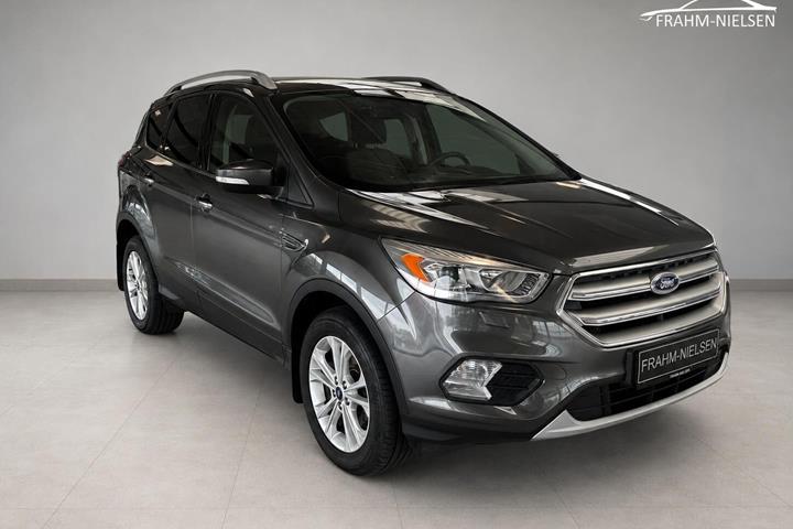 Grå Ford Kuga fra 2017