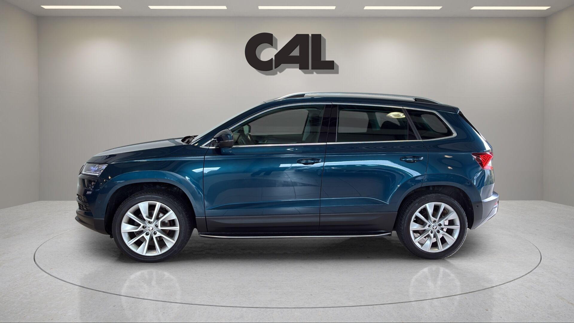 Blå Skoda Karoq fra 2019