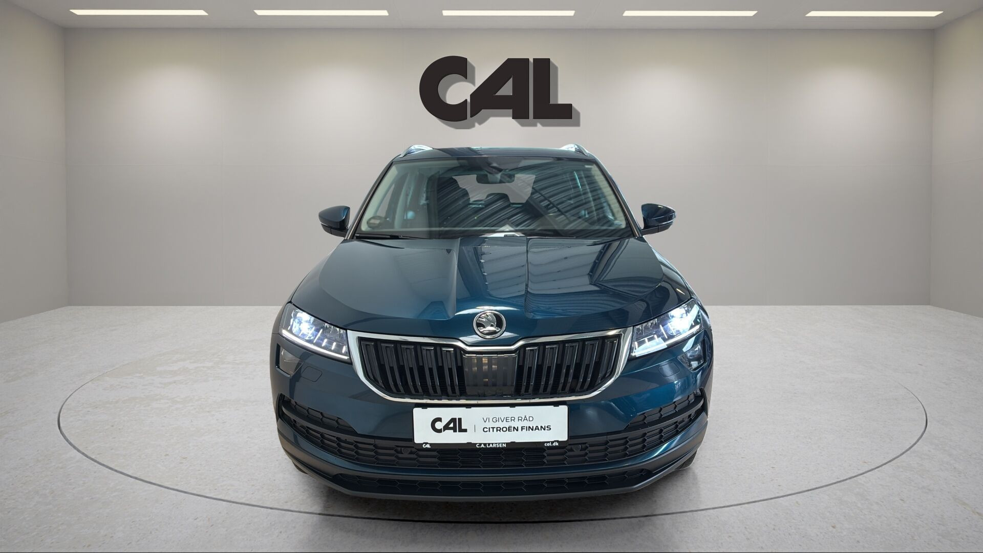 Blå Skoda Karoq fra 2019