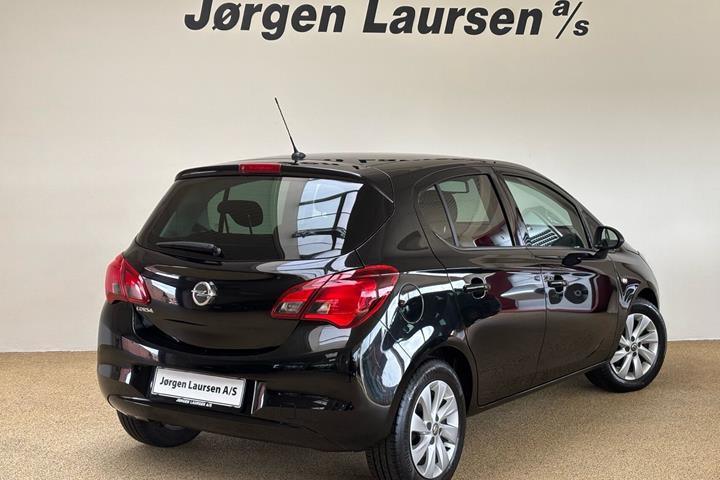 Sort Opel Corsa fra 2018