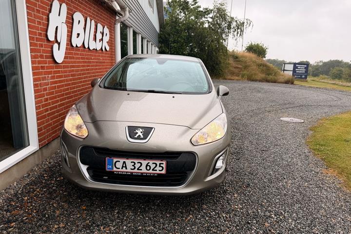 Sort Peugeot 308 fra 2011
