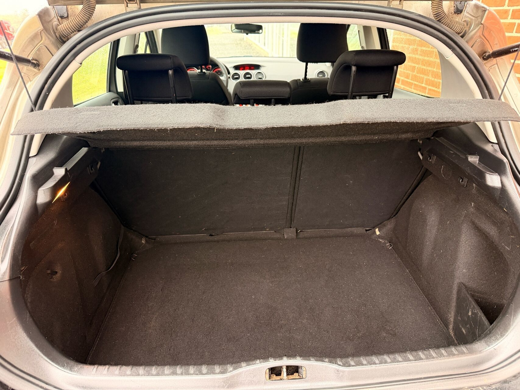 Sort Peugeot 308 fra 2011