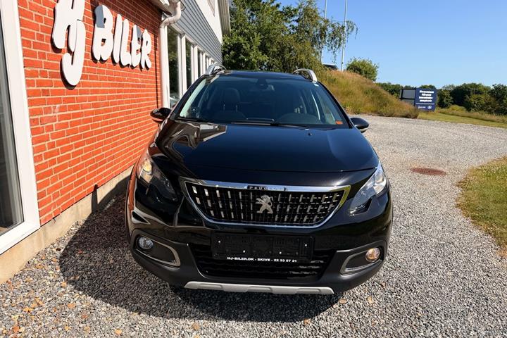 Sort Peugeot 2008 fra 2018