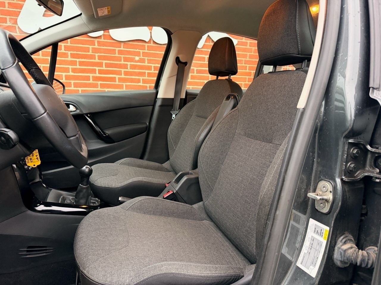 Sort Citroën C3 fra 2016