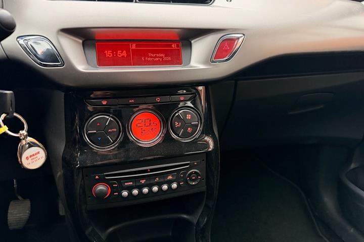 Sort Citroën C3 fra 2016