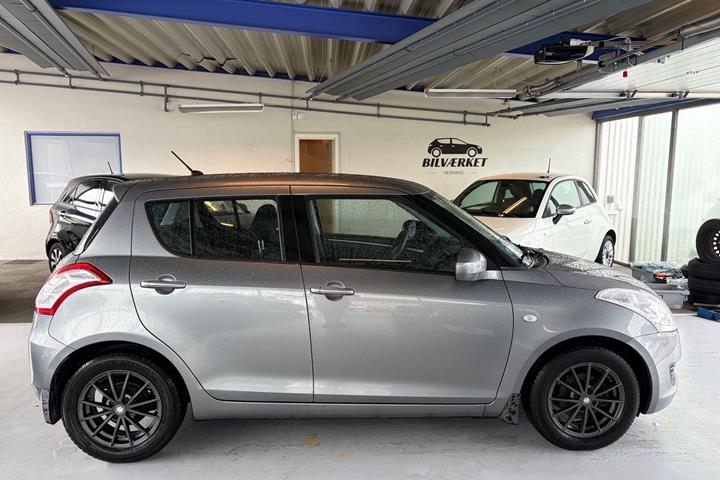 undefined Suzuki Swift fra 2011
