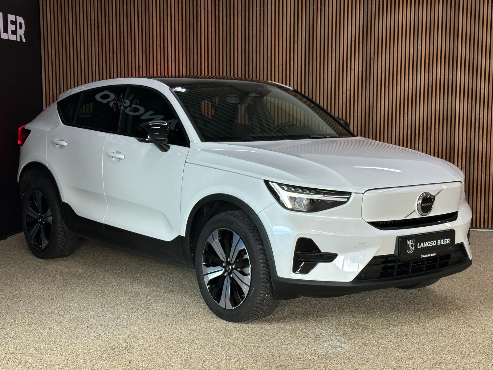 Hvid Volvo C40 fra 2023