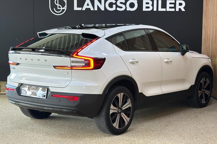 Hvid Volvo C40 fra 2023
