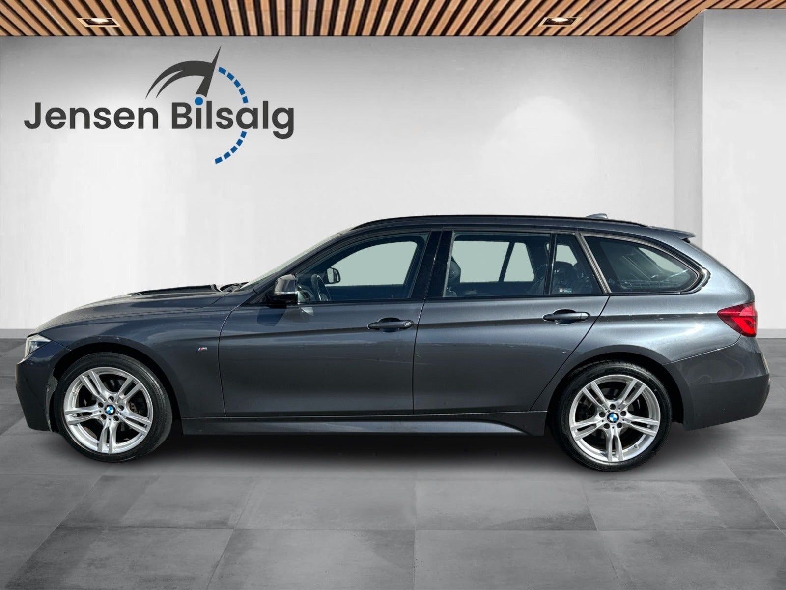 Sort BMW 320d fra 2019