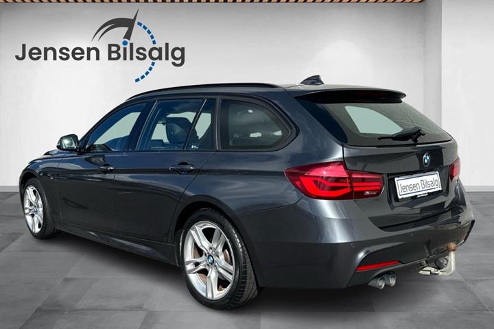 Sort BMW 320d fra 2019