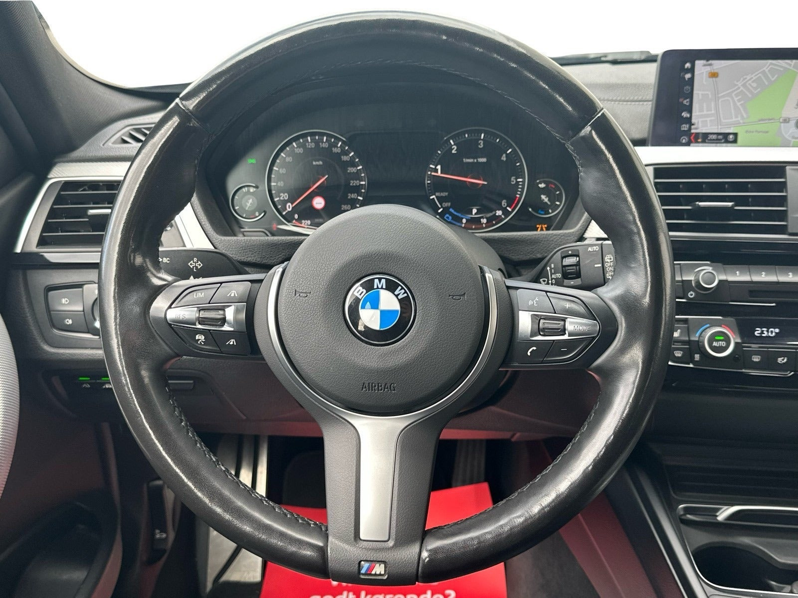 Sort BMW 320d fra 2019