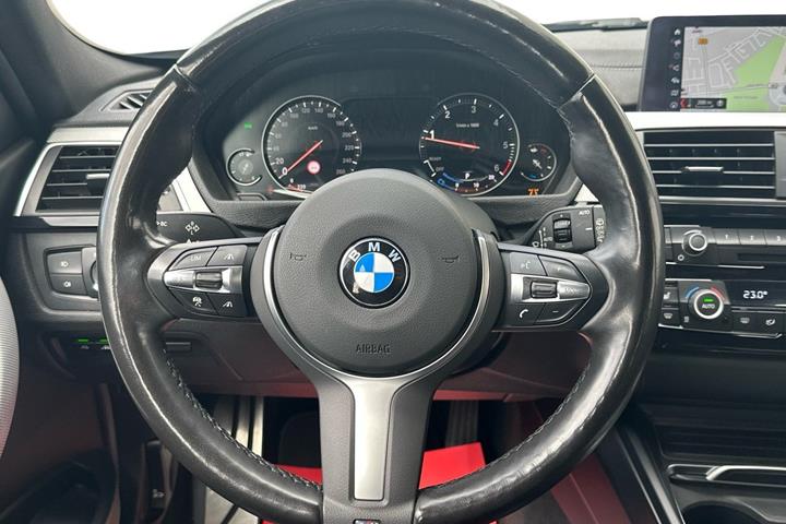 Sort BMW 320d fra 2019