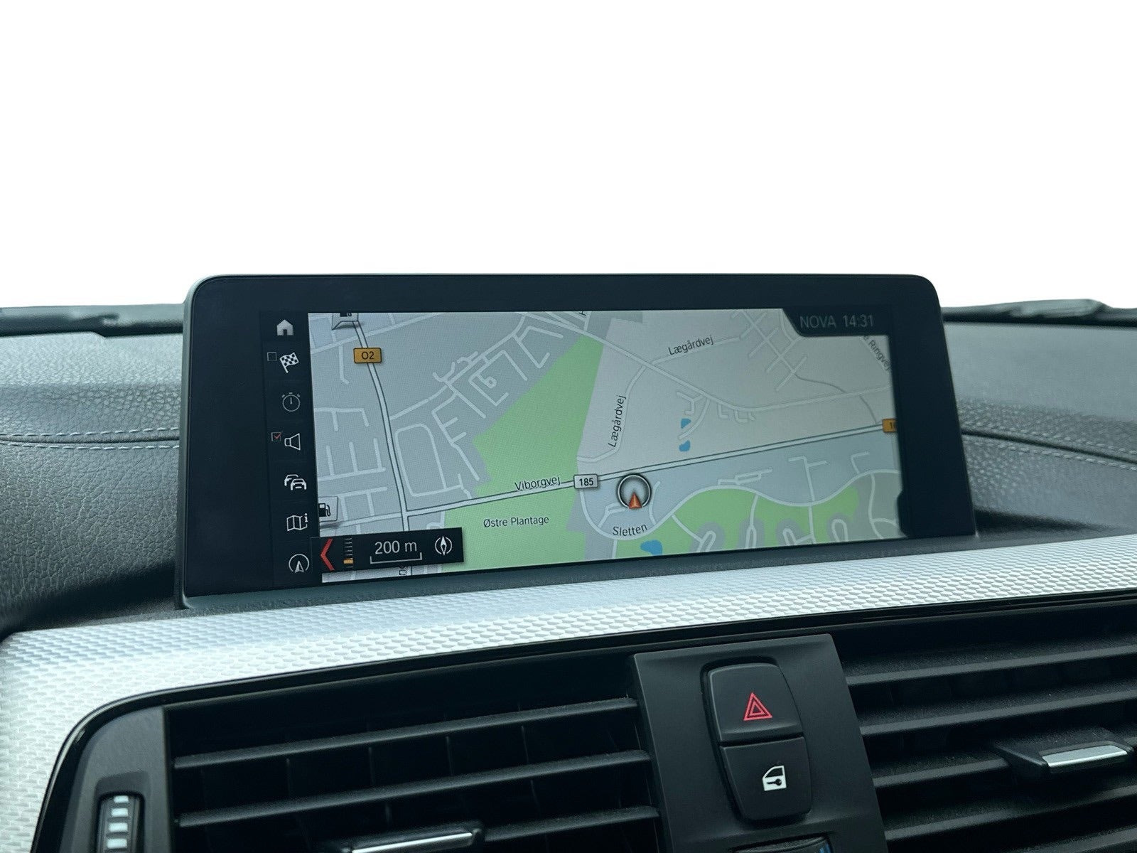 Sort BMW 320d fra 2019