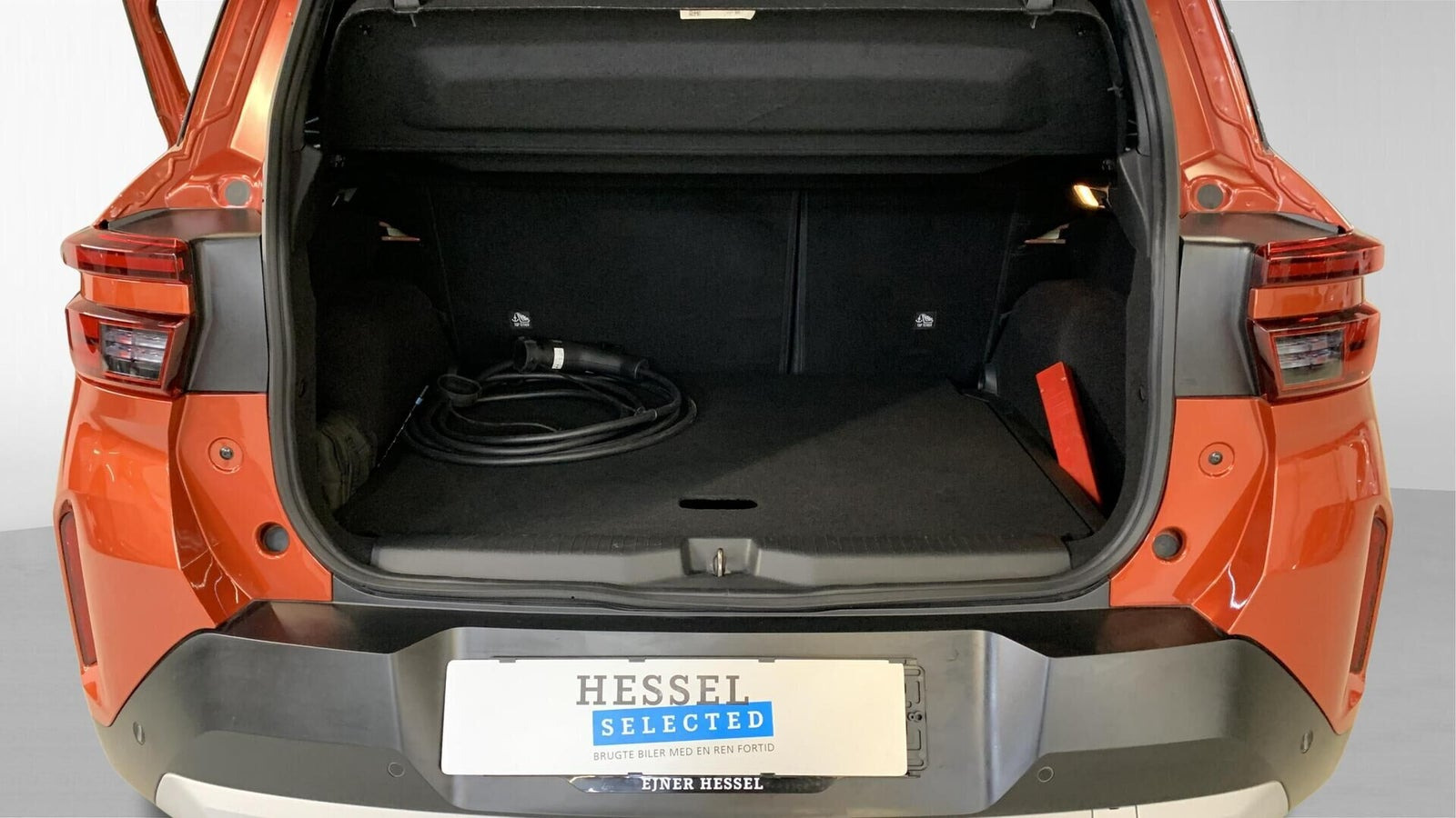 Orange Opel Frontera fra 2025