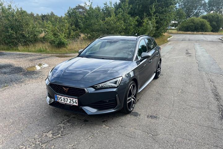 Grå Cupra Leon fra 2020
