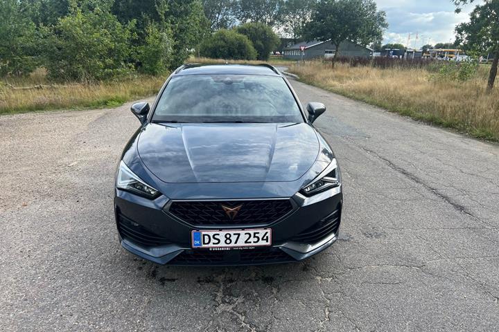 Grå Cupra Leon fra 2020