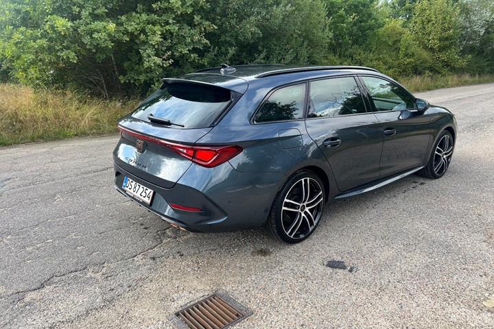 Grå Cupra Leon fra 2020