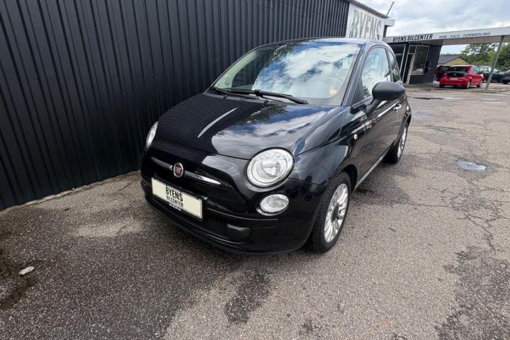 Sort Fiat 500 fra 2014