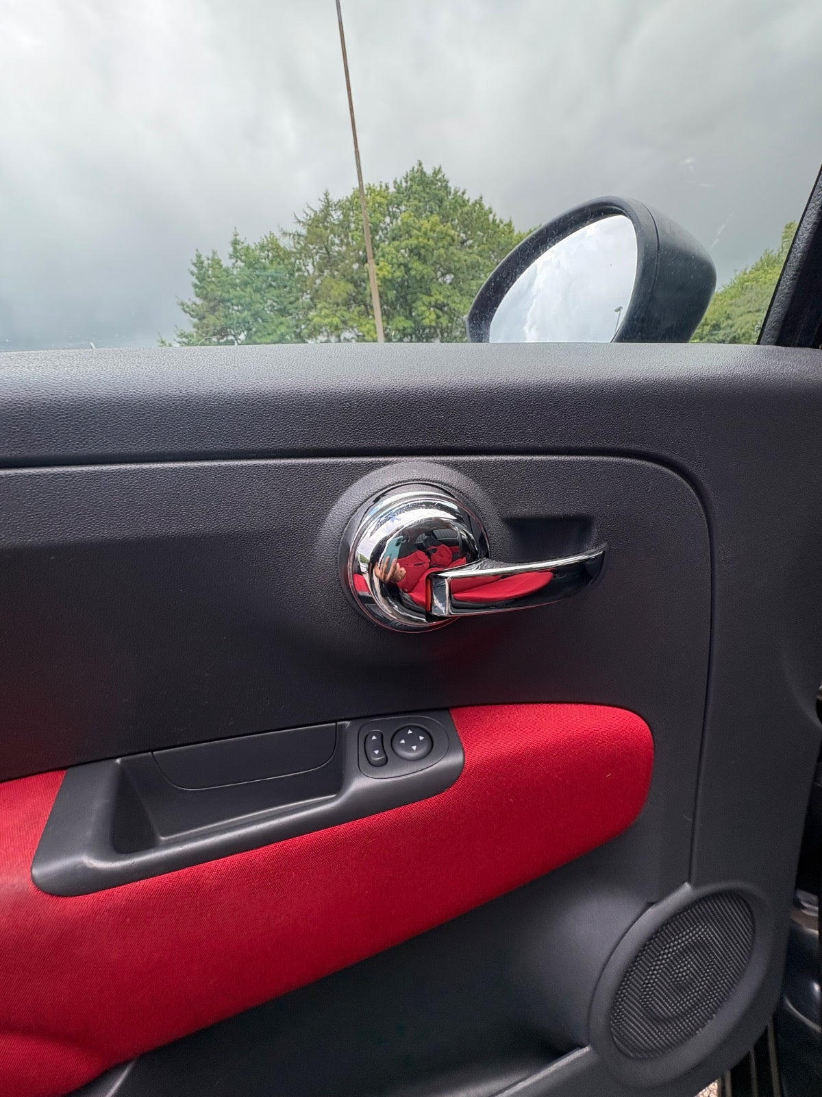 Sort Fiat 500 fra 2014