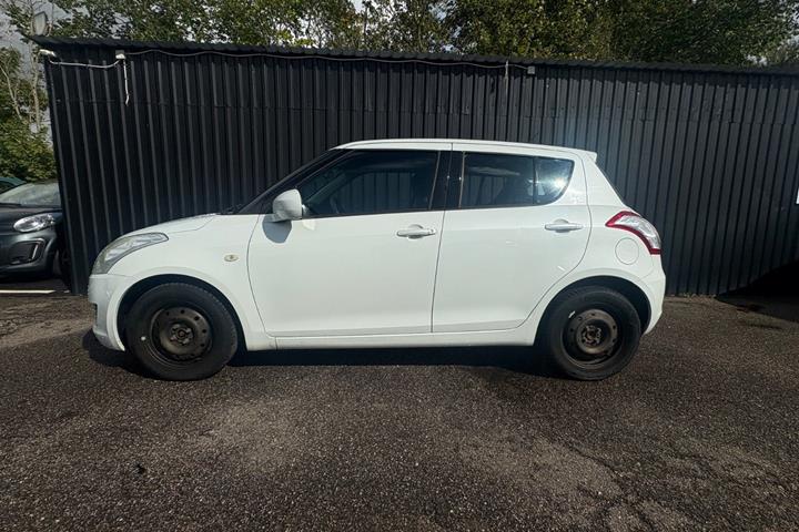 undefined Suzuki Swift fra 2011