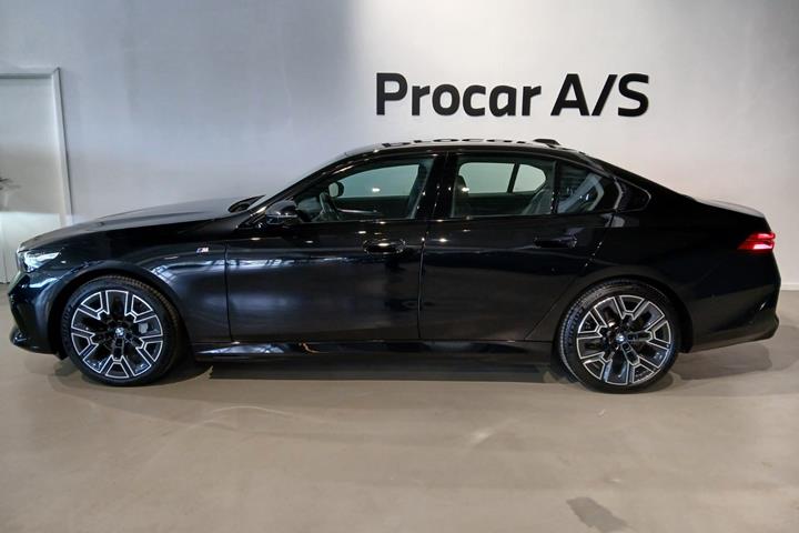 undefined BMW i5 fra 2025