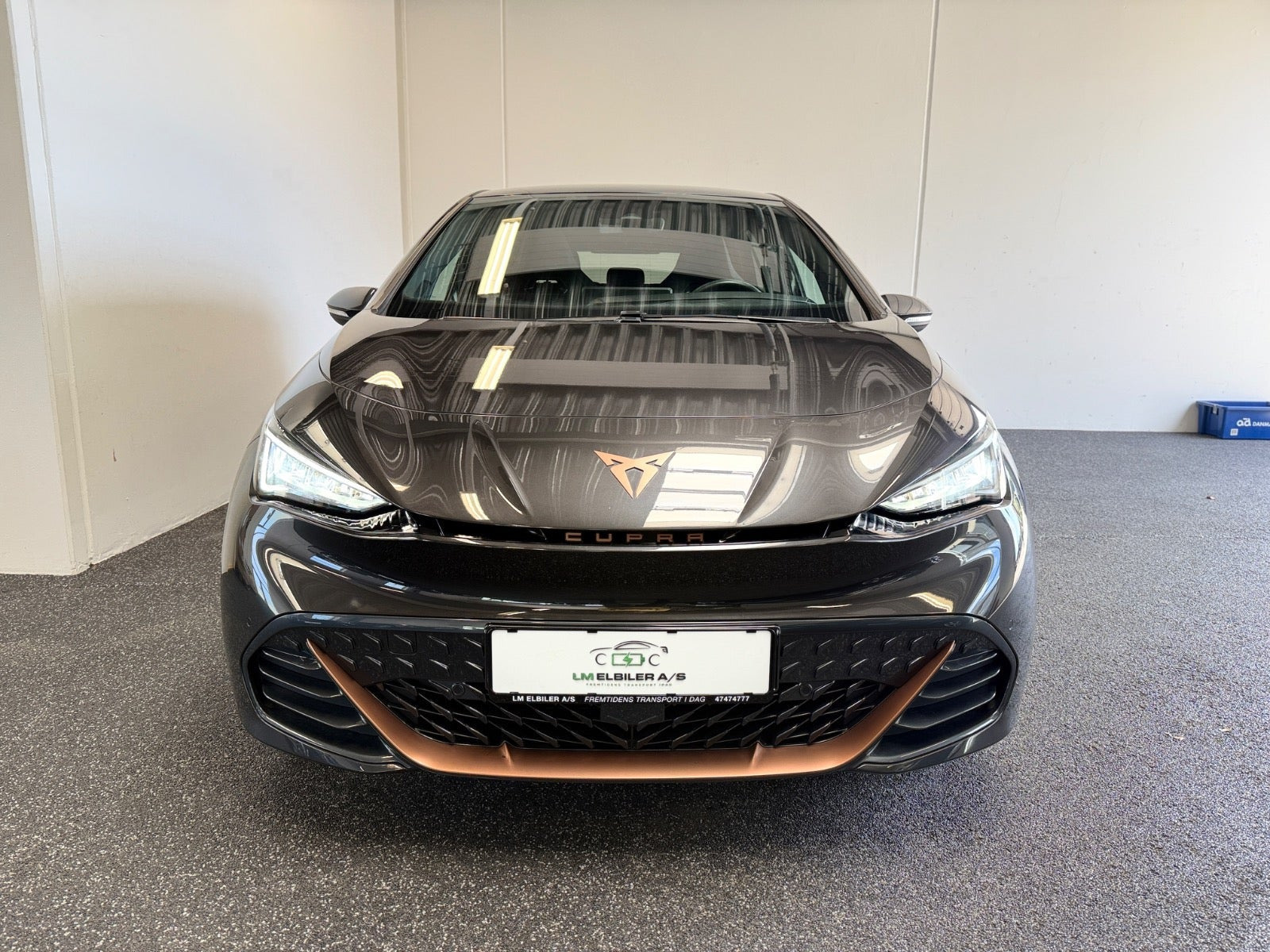 Grå Cupra Born fra 2023