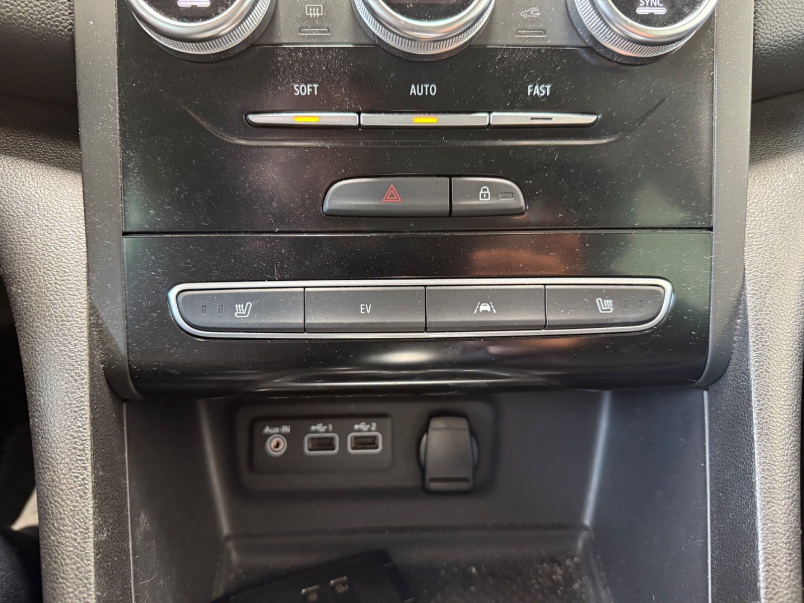 Sølv Renault Megane IV fra 2021