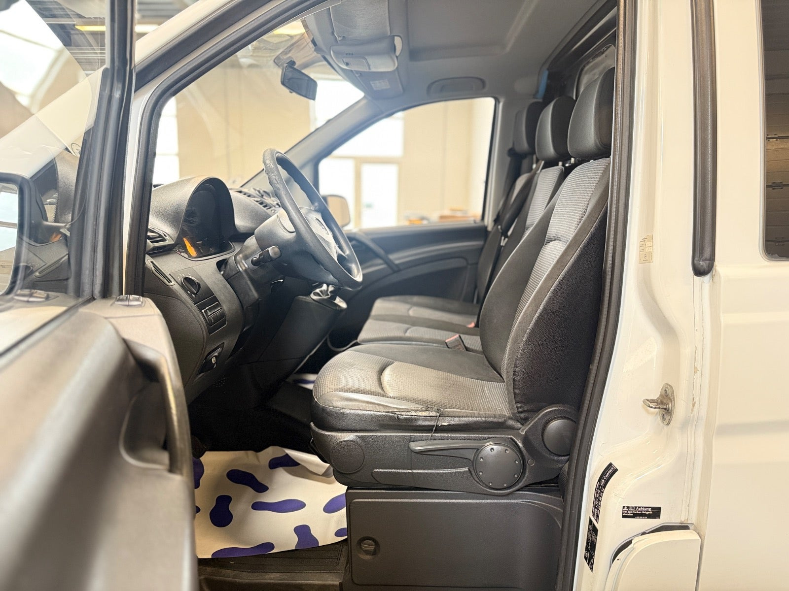 Hvid Mercedes Vito 116 fra 2012