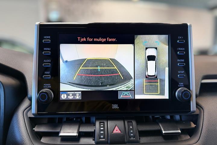 Grå Toyota RAV4 fra 2021